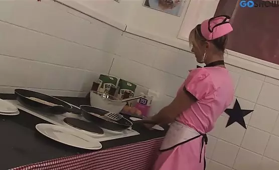 Sweet Blonde Cooks Friends