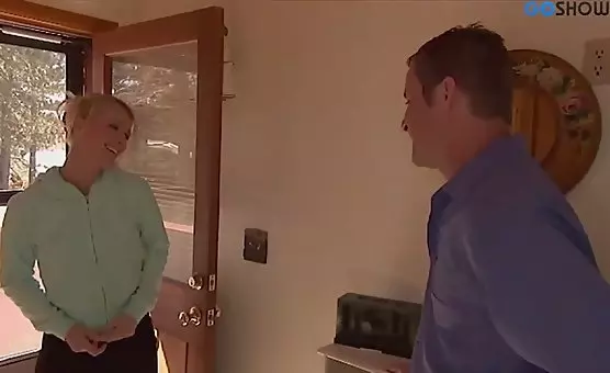 He TongueFucked Her Cunt with Passion